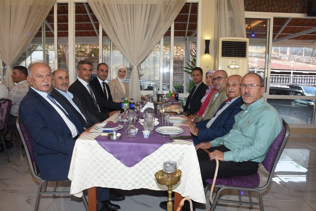 المرشح مروان نهاد جبر يلتقي أسرة المحامين في النبطية: نقابة واحدة وشفافية في العمل النقابي المرشح مروان نهاد جبر يلتقي أسرة المحامين في النبطية: نقابة واحدة وشفافية في العمل النقابي