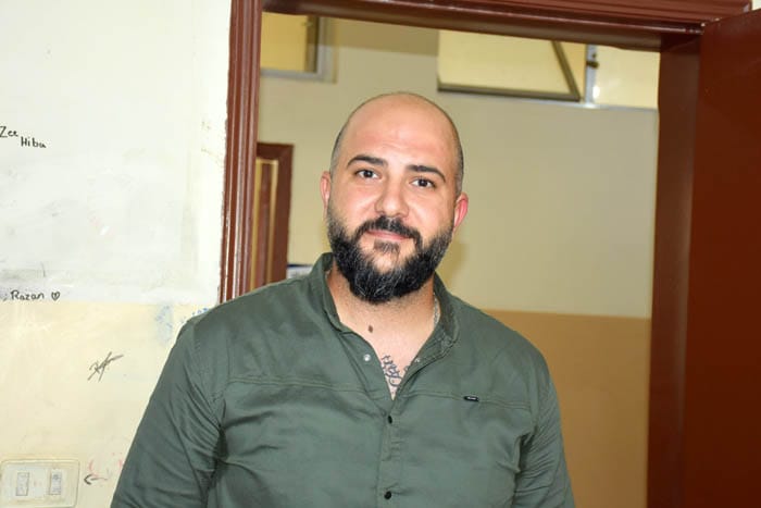 معهد جويا الفني يكرم الأستاذ محمود دكروب تقديرا لمسيرته التعليمية