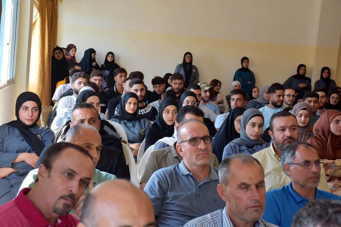 معهد جويا الفني يكرم الأستاذ محمود دكروب تقديرا لمسيرته التعليمية