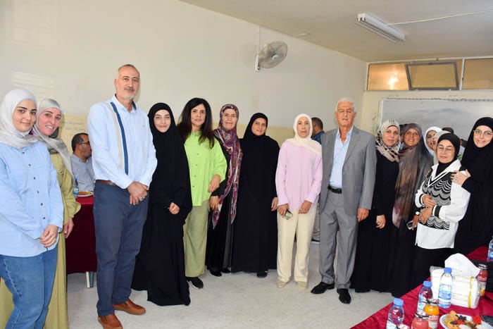 معهد جويا الفني يكرم الأستاذ محمود دكروب تقديرا لمسيرته التعليمية