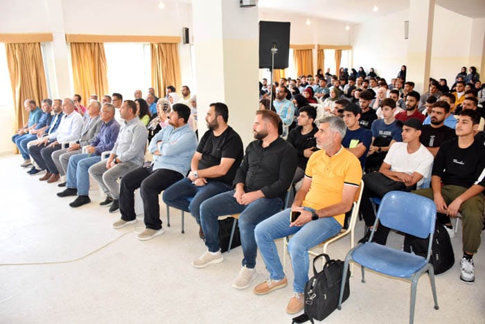 معهد جويا الفني يكرم الأستاذ محمود دكروب تقديرا لمسيرته التعليمية