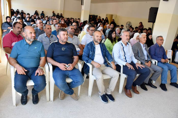 معهد جويا الفني يكرم الأستاذ محمود دكروب تقديرا لمسيرته التعليمية