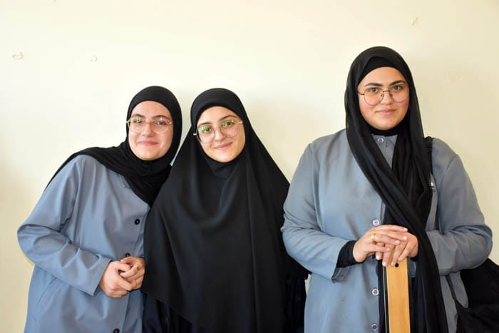 معهد جويا الفني يكرم الأستاذ محمود دكروب تقديرا لمسيرته التعليمية