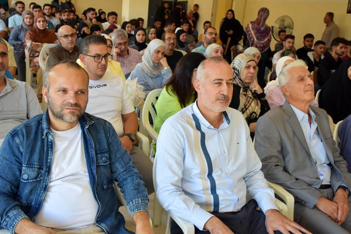 معهد جويا الفني يكرم الأستاذ محمود دكروب تقديرا لمسيرته التعليمية