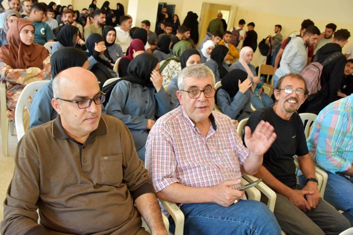 معهد جويا الفني يكرم الأستاذ محمود دكروب تقديرا لمسيرته التعليمية