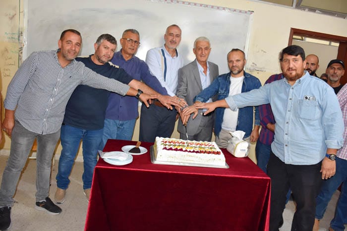 معهد جويا الفني يكرم الأستاذ محمود دكروب تقديرا لمسيرته التعليمية