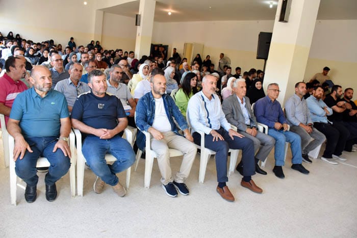 معهد جويا الفني يكرم الأستاذ محمود دكروب تقديرا لمسيرته التعليمية