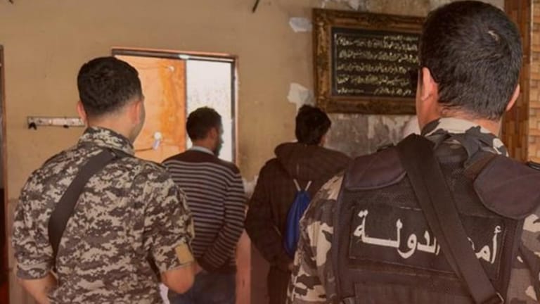 جنوبا: أمن الدولة يداهم مسلخا مخالفا... واعتراض للدورية! (صورة)