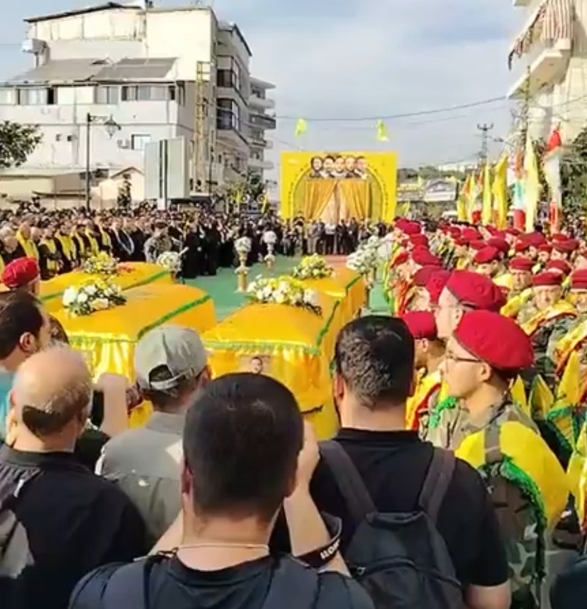 النبطية تشيع خمسة شهداء إثر غارات إسرائيلية وتؤكد التمسك بالمقاومة وحق الدفاع