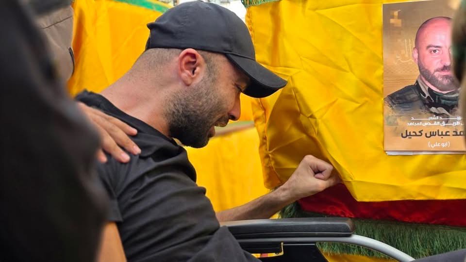 النبطية تشيع خمسة شهداء إثر غارات إسرائيلية وتؤكد التمسك بالمقاومة وحق الدفاع