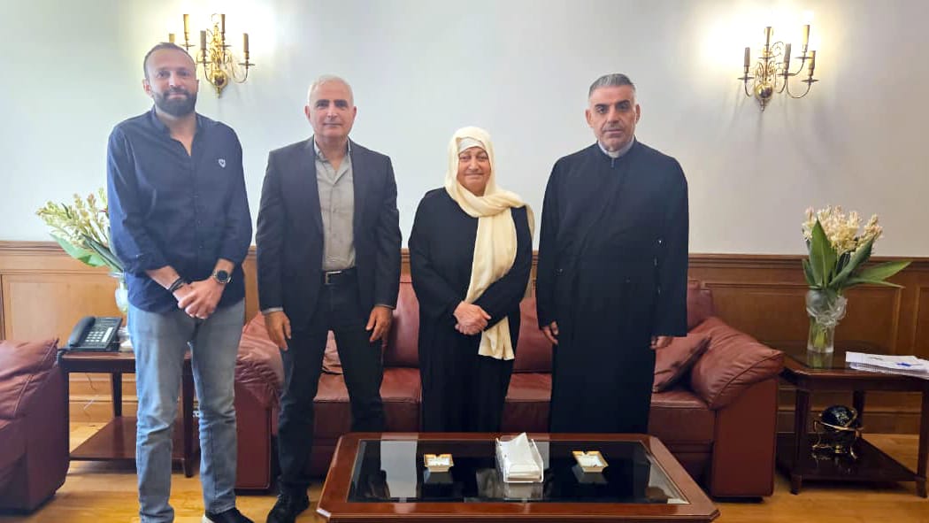 بهية الحريري تبحث شؤونا إنمائية وتهنئ الكابتن الحلاق بجائزة أفضل لاعب