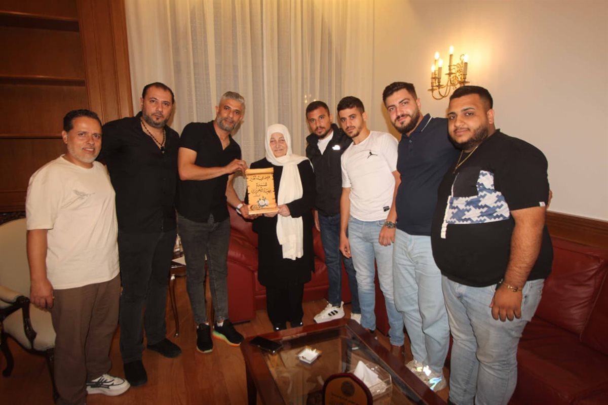 بهية الحريري تبحث شؤونا إنمائية وتهنئ الكابتن الحلاق بجائزة أفضل لاعب