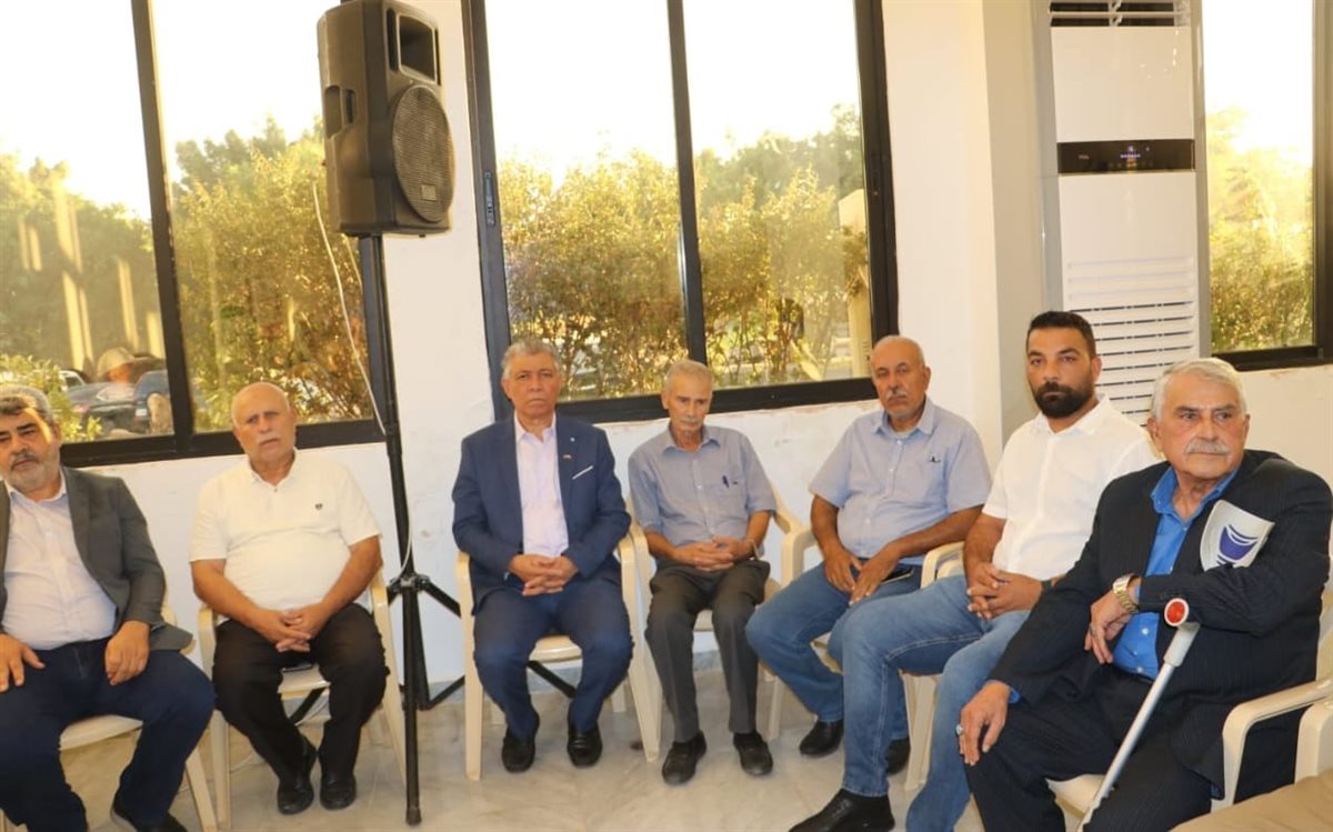 تكريم المربي رفعت شناعة في جناح فلسطين بمعرض الكتاب العربي في صور