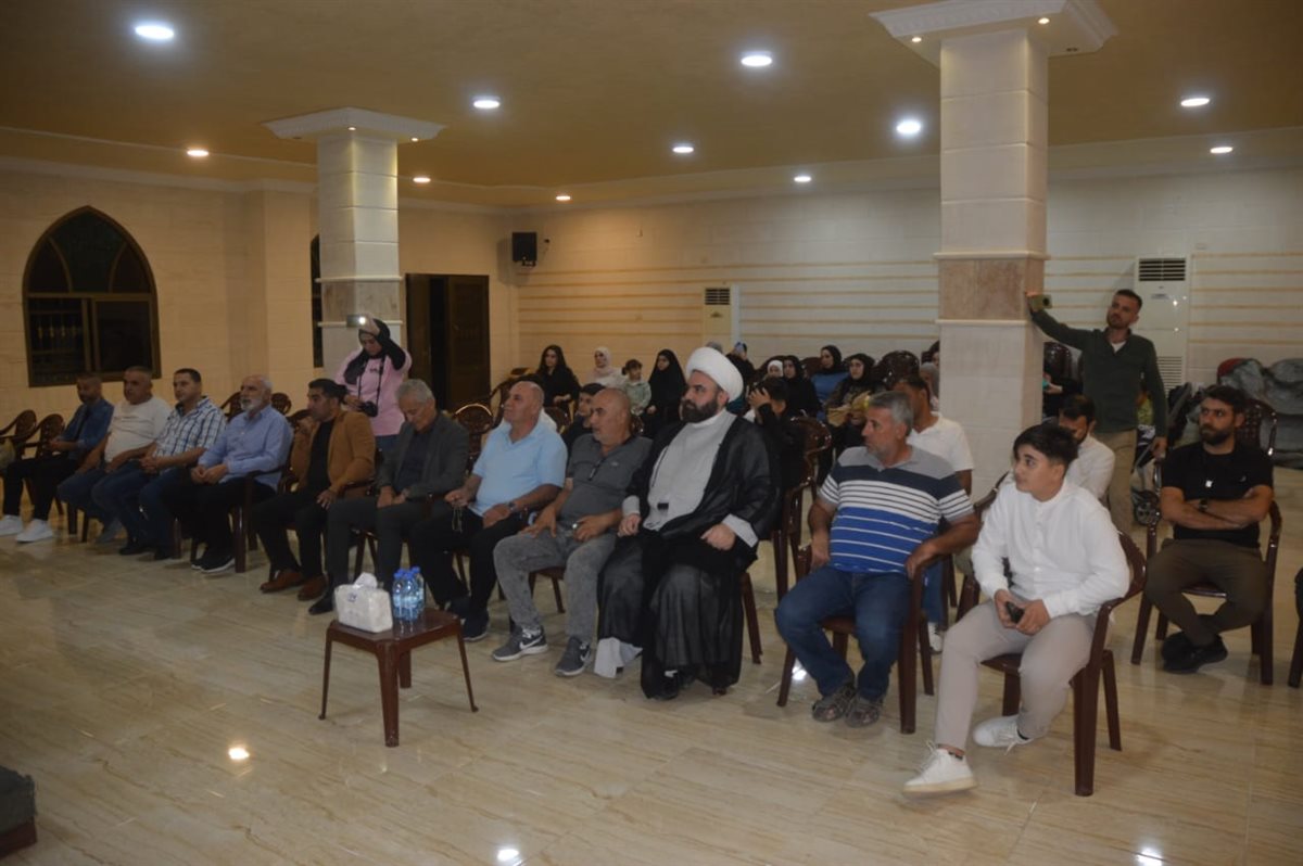 منتدى أهل البيت (ع) في بلدة انصارية يكرم الطلاب المتفوقين ويحتفي بالإعلامي محمد خروبي