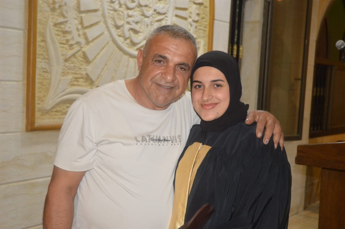 منتدى أهل البيت (ع) في بلدة انصارية يكرم الطلاب المتفوقين ويحتفي بالإعلامي محمد خروبي