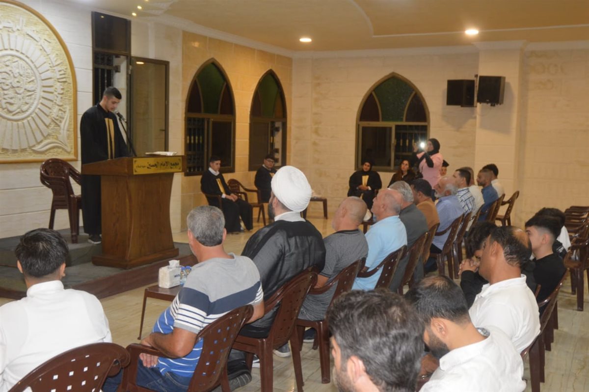 منتدى أهل البيت (ع) في بلدة انصارية يكرم الطلاب المتفوقين ويحتفي بالإعلامي محمد خروبي