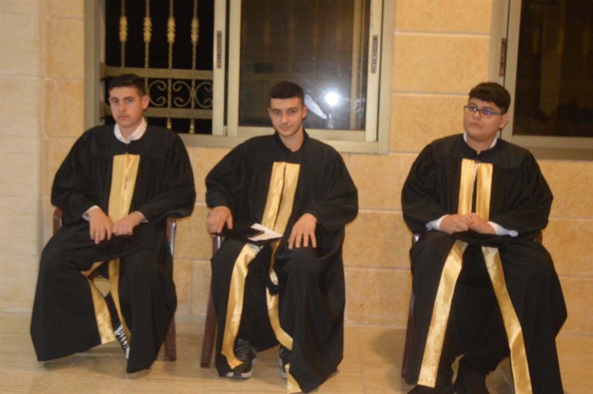 منتدى أهل البيت (ع) في بلدة انصارية يكرم الطلاب المتفوقين ويحتفي بالإعلامي محمد خروبي