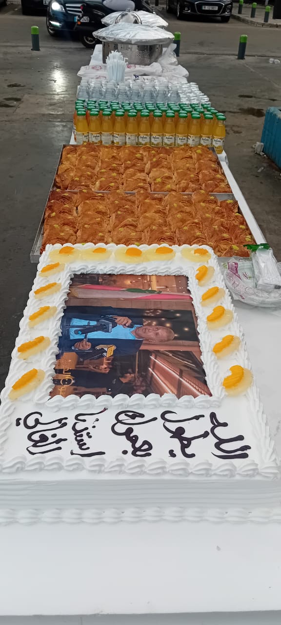 بالصور: صيادو الأسماك في صور احتفلوا بعيد ميلاد المهندس ناصيف سقلاوي