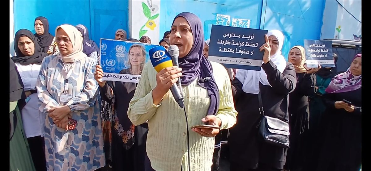 إعتصام في مخيم البرج الشمالي رفضا لتدهور التعليم وسياسة الأونروا في الدمج والاكتظاظ