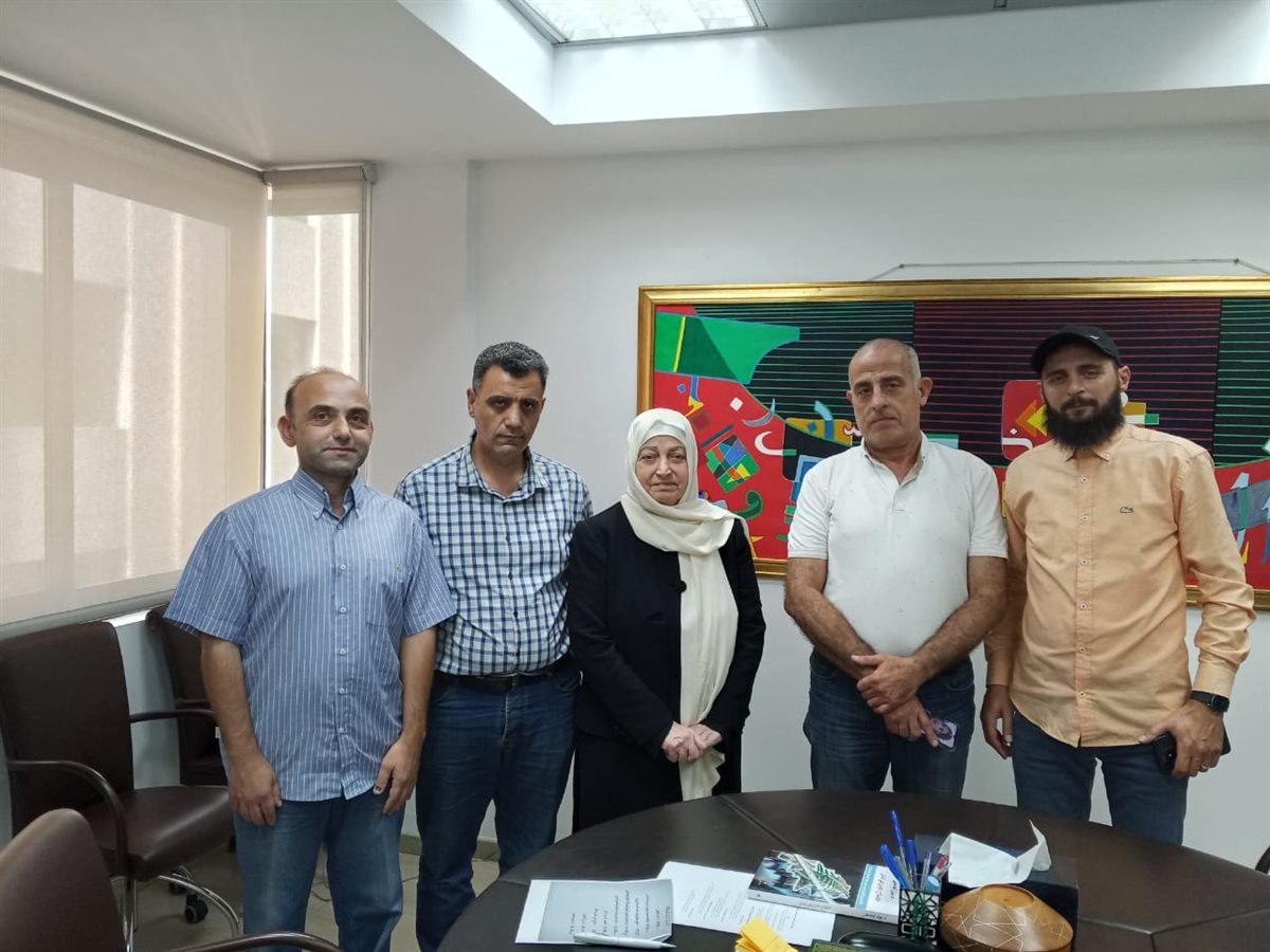 بهية الحريري بحثت ملف تفرغ متعاقدي الأساسي والتقت تجمع الصداقة الثقافي الاجتماعي