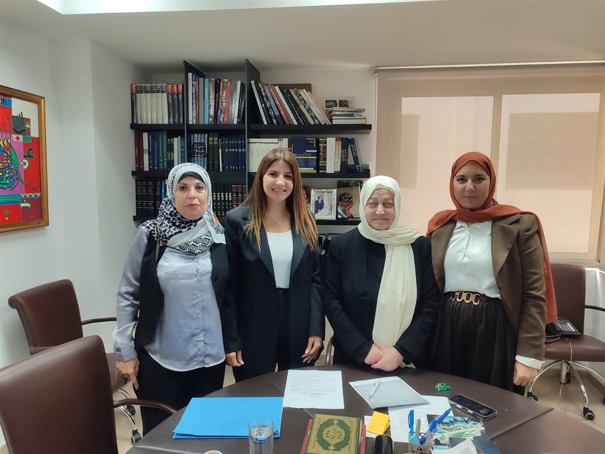 بهية الحريري بحثت ملف تفرغ متعاقدي الأساسي والتقت تجمع الصداقة الثقافي الاجتماعي