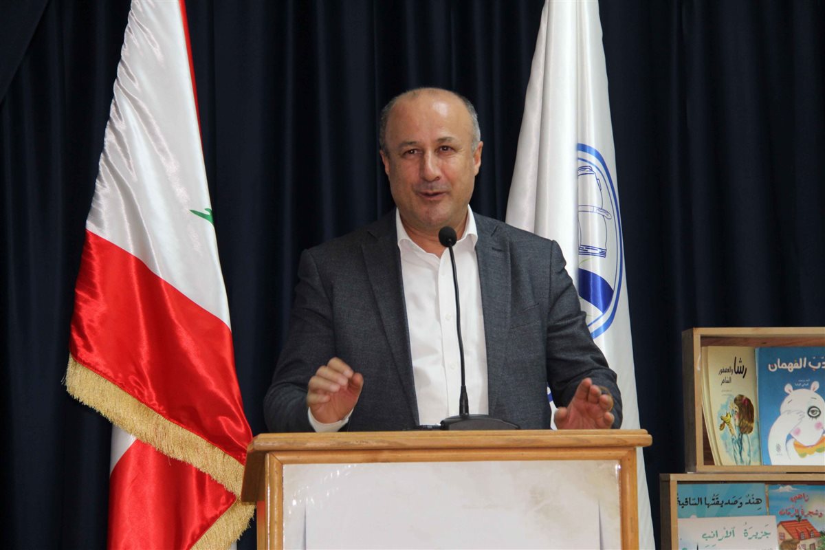 ثانوية السفير استضافت د. جهاد عبود في لقاء حواري ومعرض علمي بعنوان تخبرنا الكيمياء