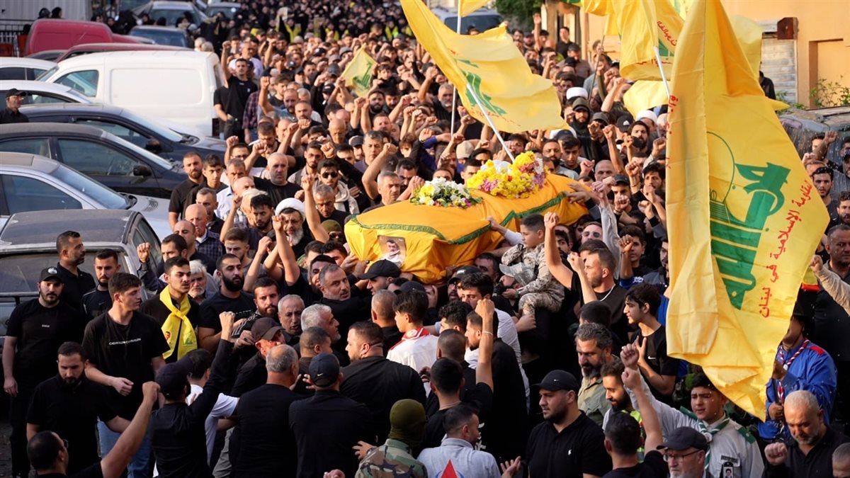 حزب الله وأهالي حومين الفوقا شيعوا الشهيد المجاهد عباس علي الجواد