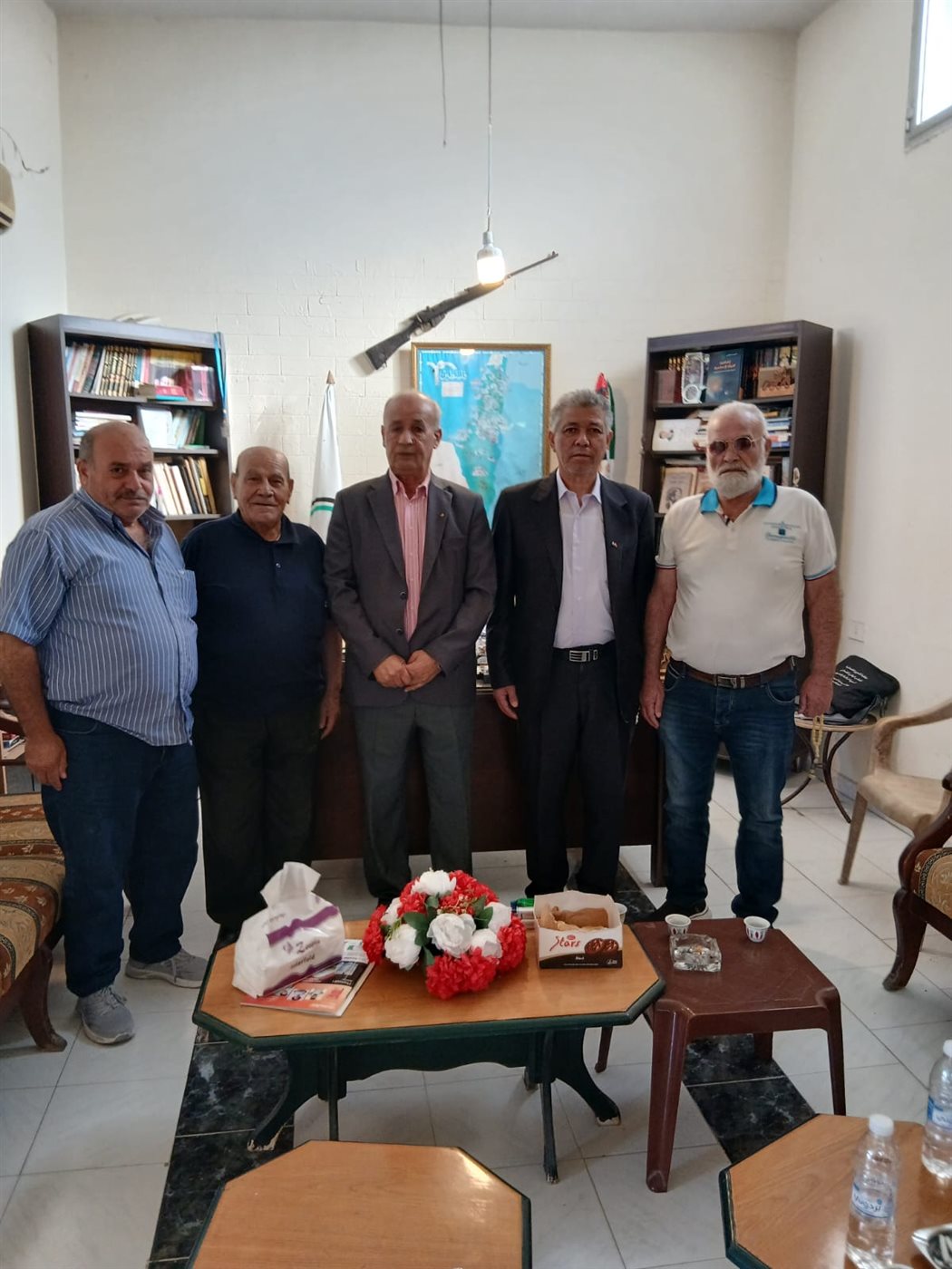 اتحاد نقابات عمال فلسطين فرع لبنان يبحث مع جبهة النضال الشعبي الفلسطيني في لبنان سبل تعزيز العمل النقابي والوطني المشترك