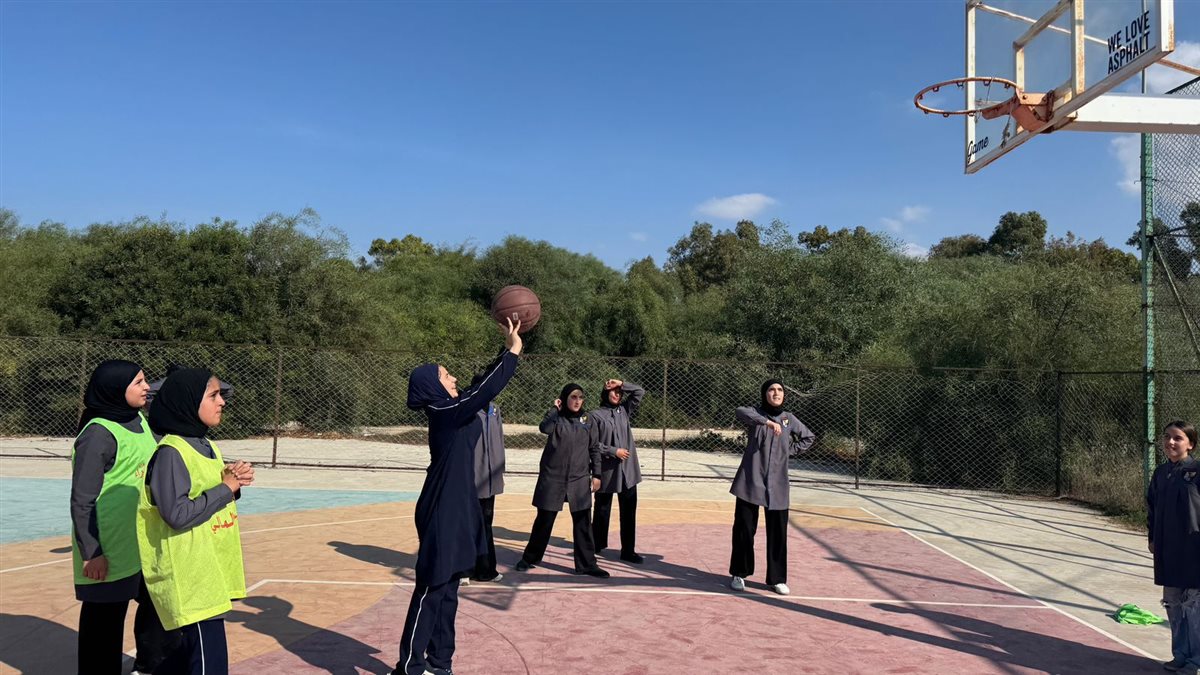 ثانوية الزهراء تحيي يوم الشهيد بنشاط رياضي بعنوان الشهداء الأبطال