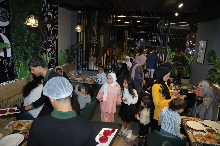 افتتاح حاشد للفرع الخامس من فرن وملحمة ومطعم الملاح .. الأضخم على أوتوستراد الغازية