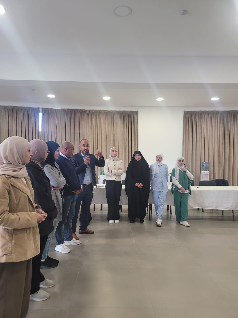 اختتام دورة تدريبية حول التحقق من الأخبار الزائفة وميثاق شرف يجمع إعلاميي منطقة الزهراني