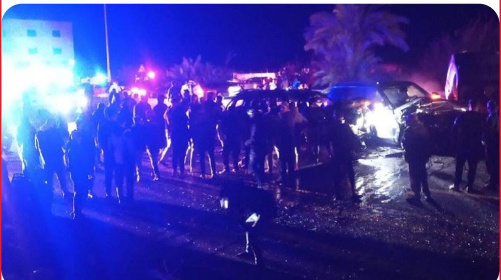 حادث سير مروع بين آلية عسكرية وسيارة مدنية... وإصابة جنود من الجيش!