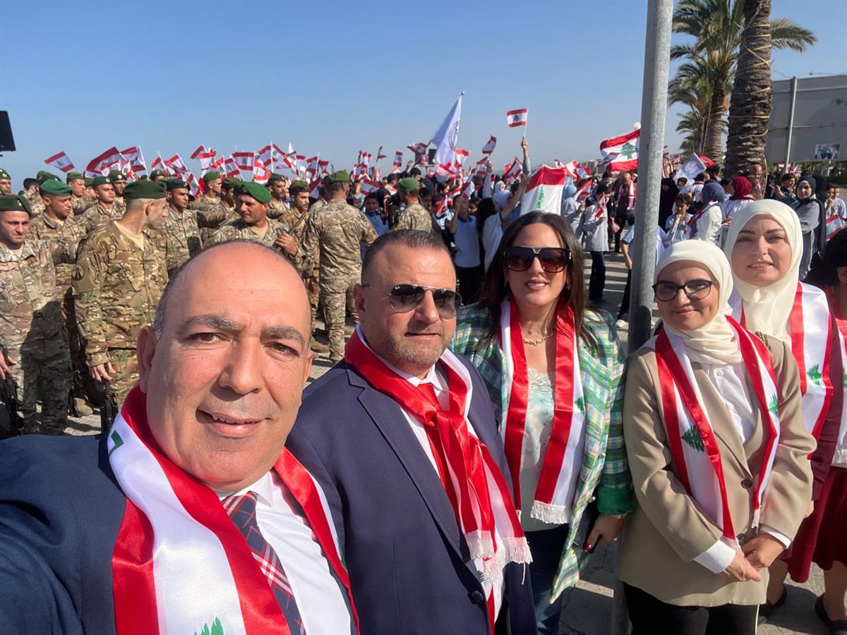 مدرسة صور TCS تشارك بإحياء عيد الاستقلال في ساحة العلم في مدينة صور