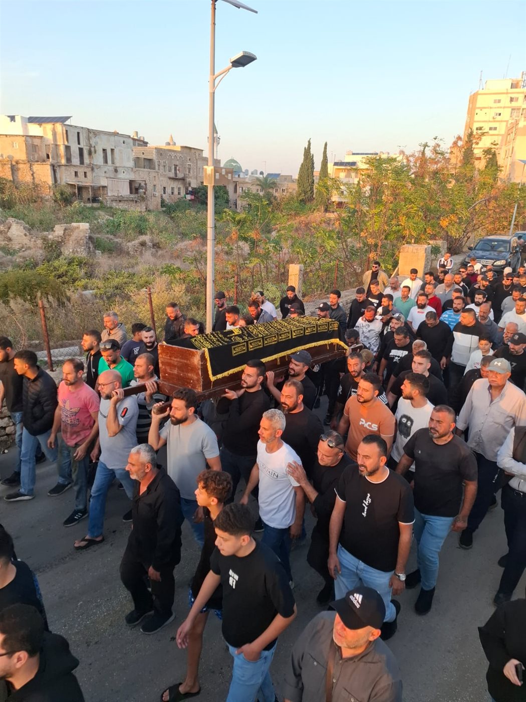 مدينة صور شيعت فقيد الشباب الغالي المرحوم عباس نصار