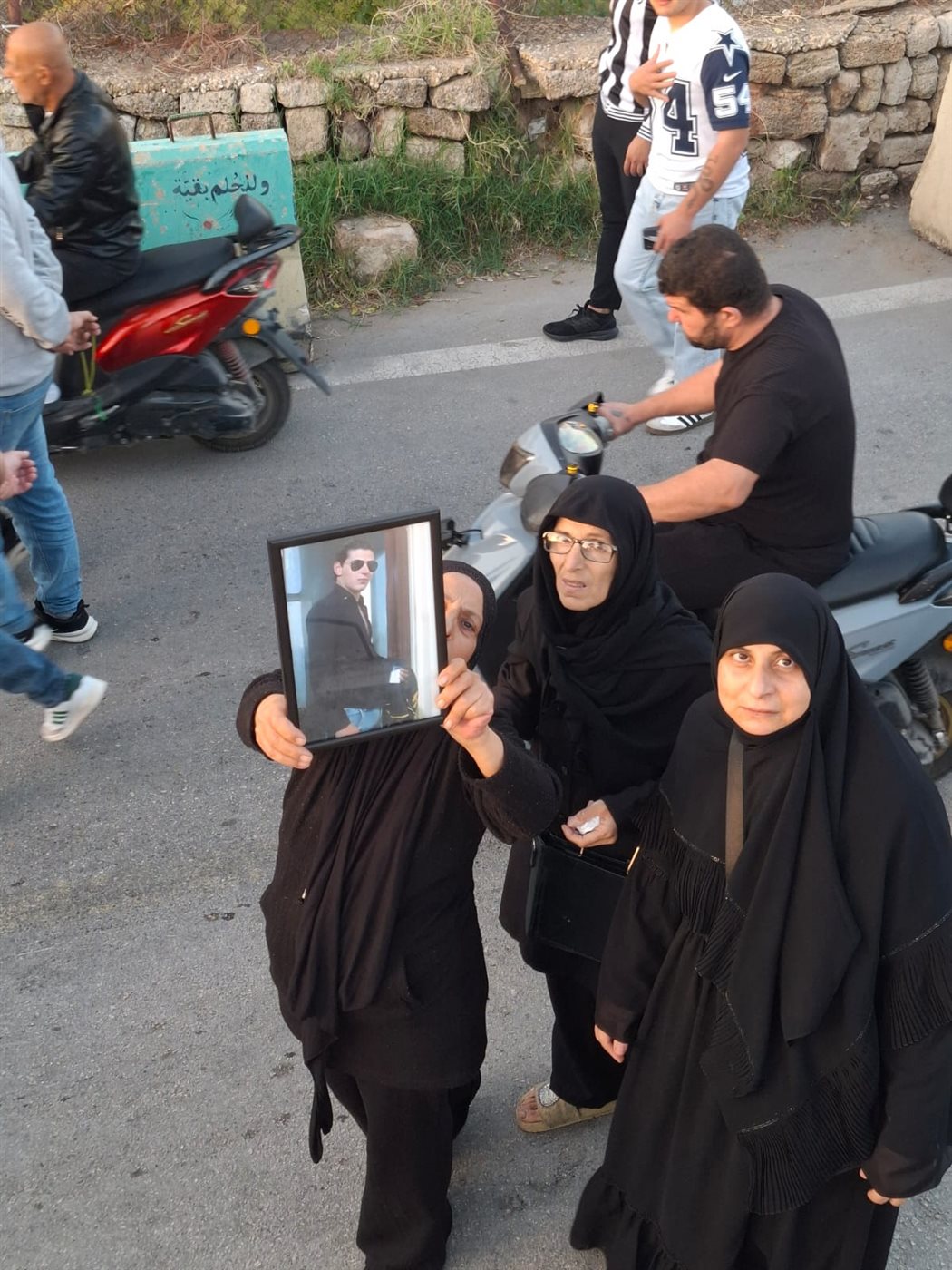 مدينة صور شيعت فقيد الشباب الغالي المرحوم عباس نصار