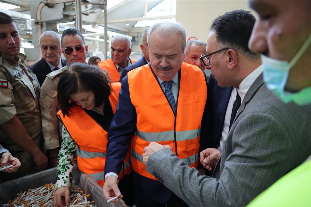 جابر خلال افتتاحه مشروع محطة الطاقة الهجينة في الريجي: الدولة بكامل أركانها مصممة على برنامج شفاف مع صندوق النقد