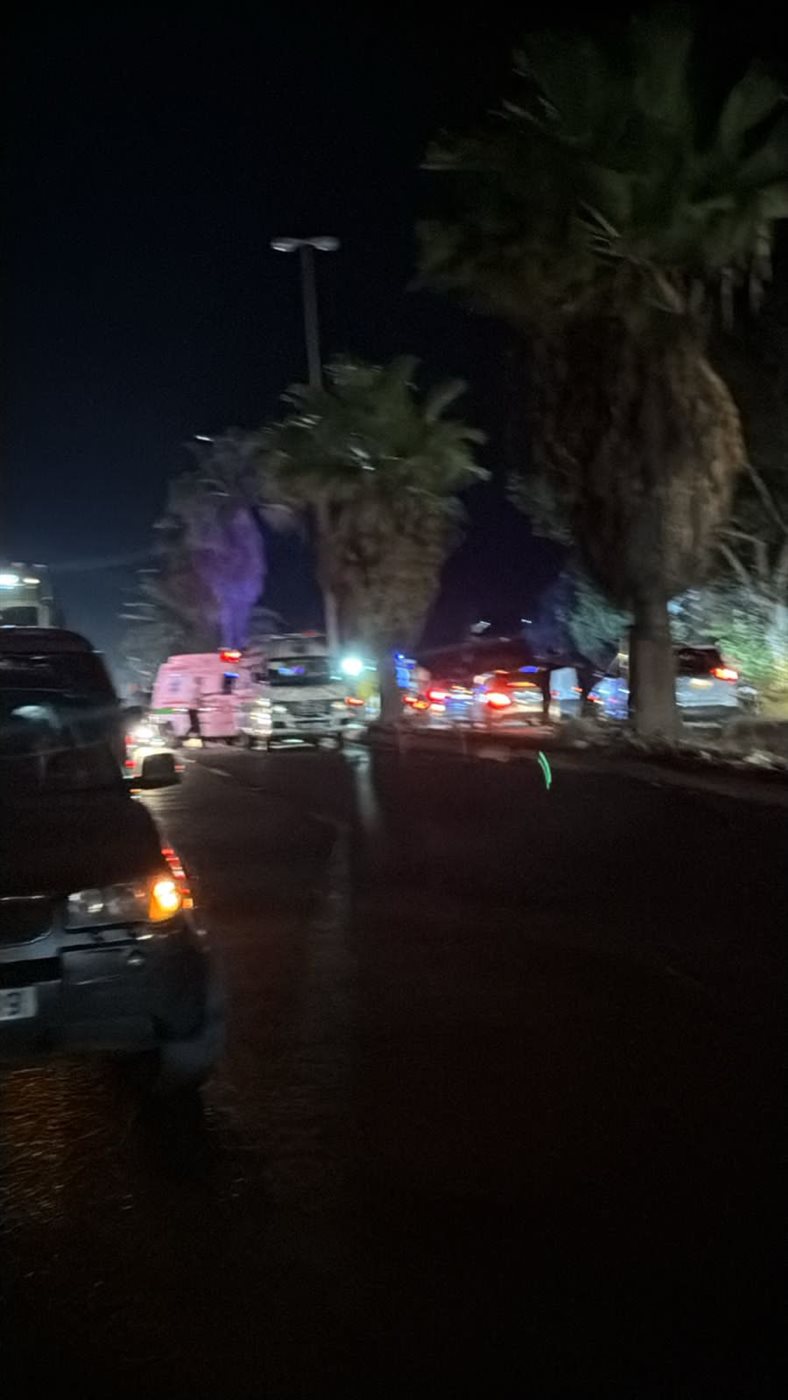 بالصور: حادث سير على الاوتوستراد مما ادى الى زحمة سير جنوبا