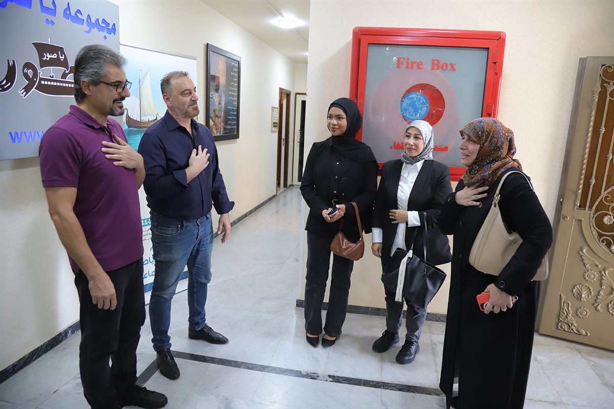 السيدة مليحة الصدر ضيفة طلاب الاعلام في جامعة LIU في ستديوهات يا صور: الامام الصدر حفز الشباب على العلم والتقدم