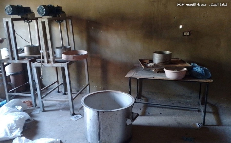 بالصور: سقوط مصنع كبتاغون جديد بيد الجيش... وهذا ما ضبط!