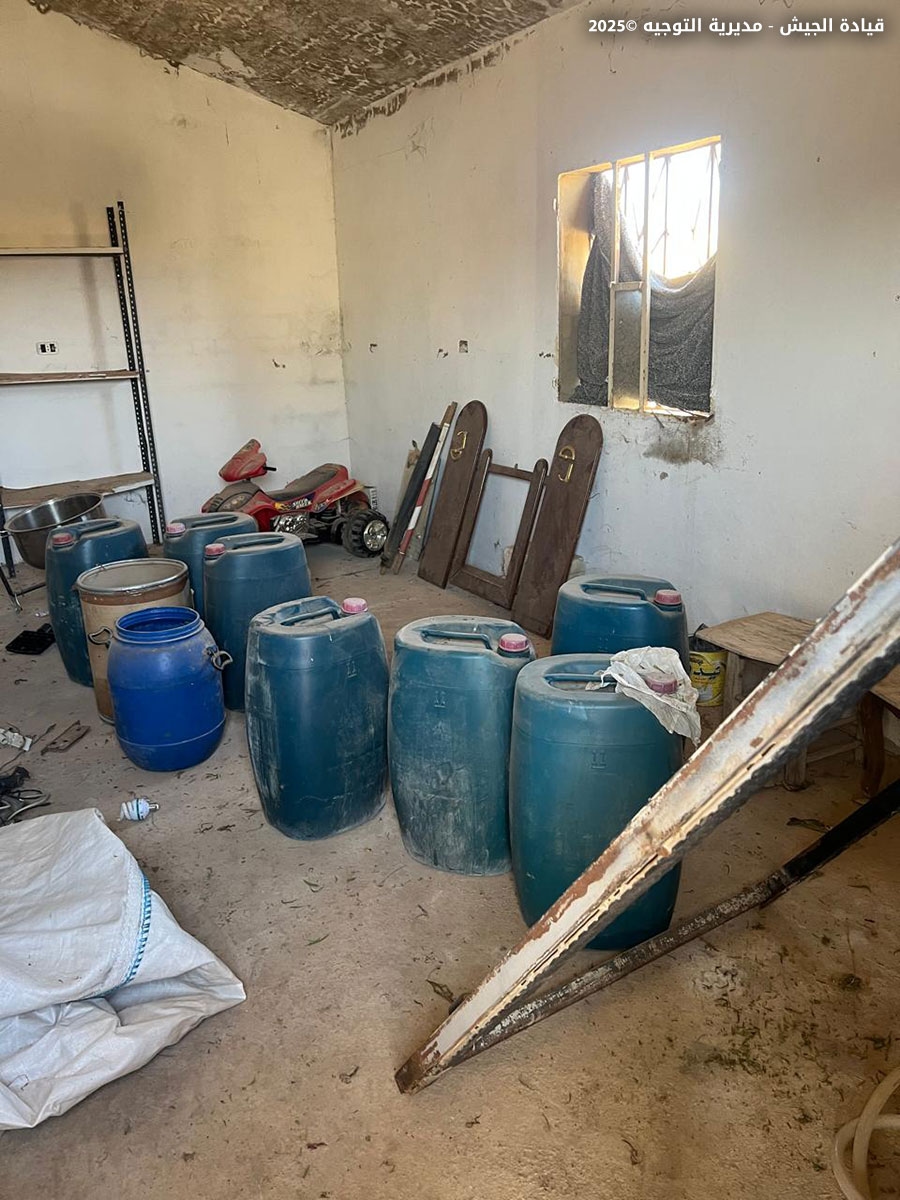 بالصور: سقوط مصنع كبتاغون جديد بيد الجيش... وهذا ما ضبط!