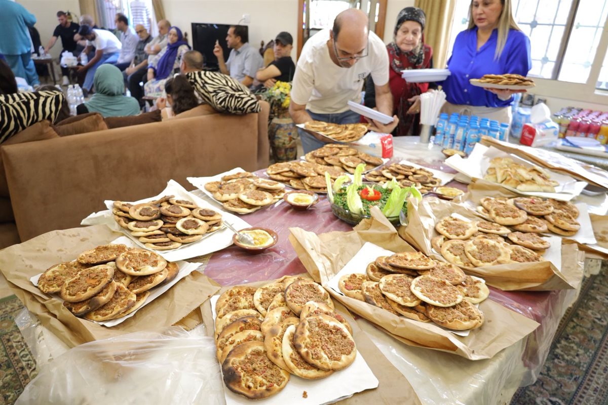 وسط حشد من ابناء العائلة: آل الاشقر يعلنون السفير داني الاشقر رئيسا لرابطة ال الاشقر للتنمية الاجتماعية
