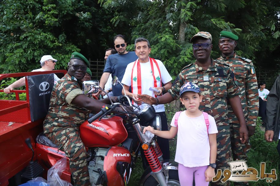 بمناسبة عيد الإستقلال الـ٨٢: الجامعة اللبنانية الثقافية في أبيدجان تجمع بين الرياضة والعمل البيئي