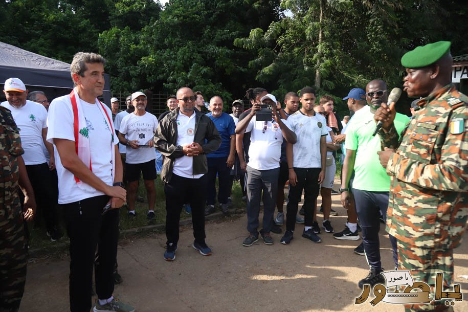 بمناسبة عيد الإستقلال الـ٨٢: الجامعة اللبنانية الثقافية في أبيدجان تجمع بين الرياضة والعمل البيئي