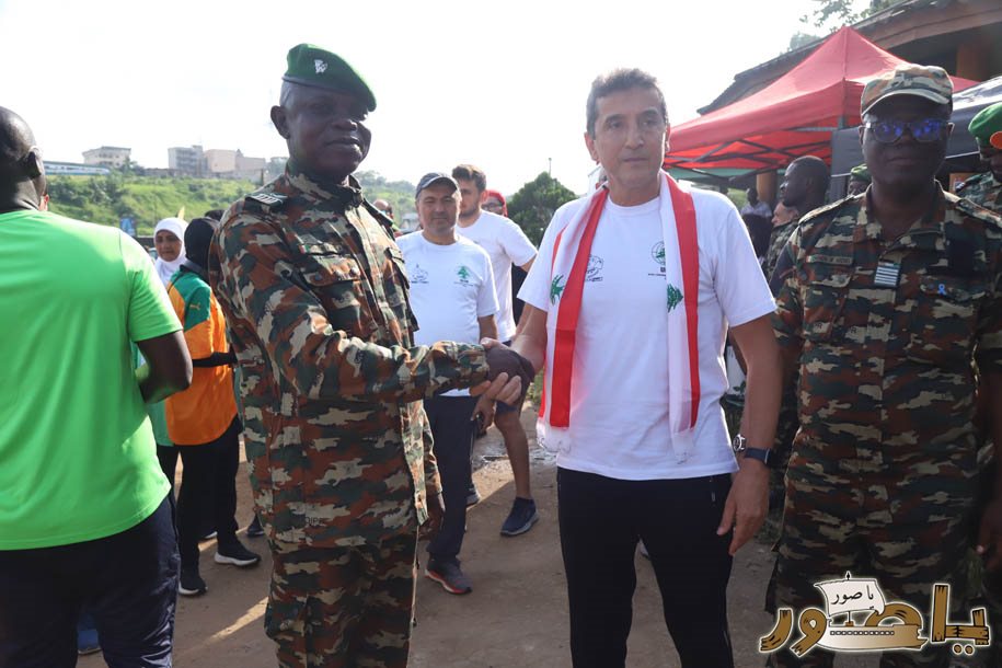 بمناسبة عيد الإستقلال الـ٨٢: الجامعة اللبنانية الثقافية في أبيدجان تجمع بين الرياضة والعمل البيئي