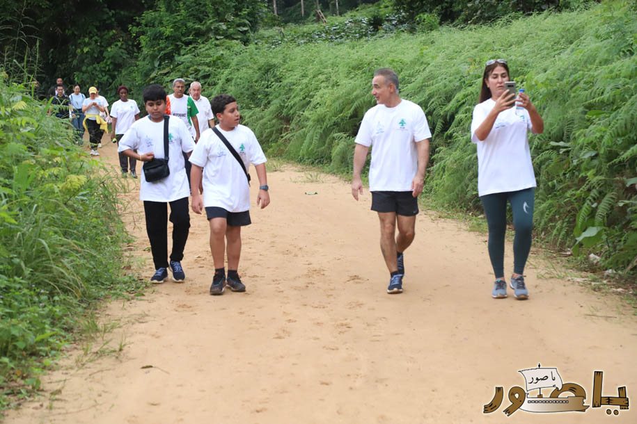 بمناسبة عيد الإستقلال الـ٨٢: الجامعة اللبنانية الثقافية في أبيدجان تجمع بين الرياضة والعمل البيئي