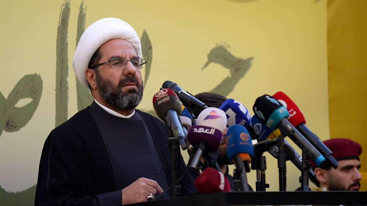 حزب الله شيع القائد الجهادي الكبير الشهيد السيد هيثم الطبطبائي والشهيدين مصطفى برو وقاسم برجاوي بمسيرة حاشدة في الغبيري