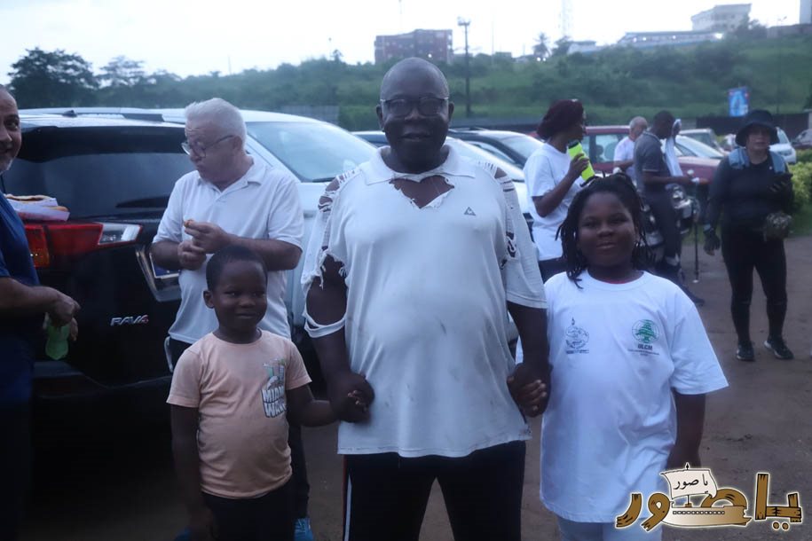 بمناسبة عيد الإستقلال الـ٨٢: الجامعة اللبنانية الثقافية في أبيدجان تجمع بين الرياضة والعمل البيئي