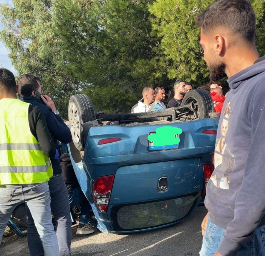 اصابة شخصين بحادث سير مروع على أوتوستراد صيدا بإتجاه صور محلة إنصارية