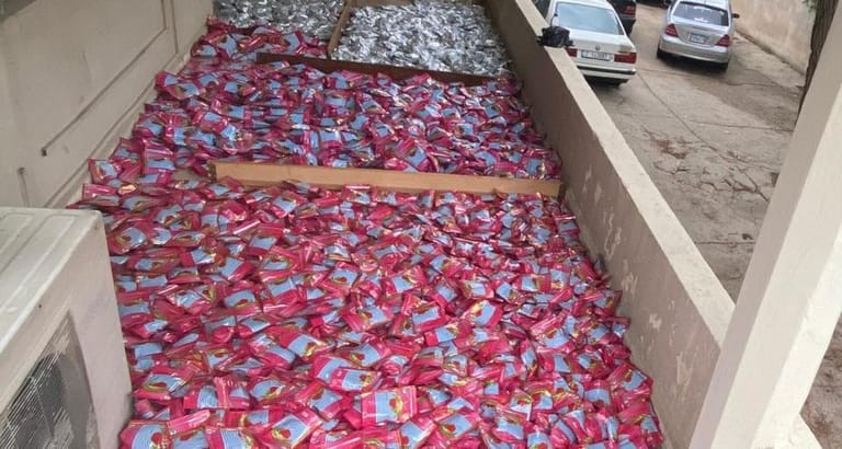 بالصور: مطاردة وإطلاق نار... ضبط كميات من المعسل المهرب!