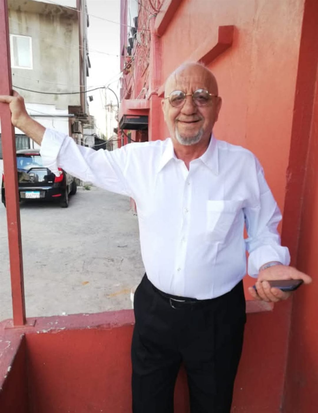 نبأ حزين في صور: وفاة السيد علي مناع (ابو حسين) والد السعيد مفقود الاثر حسن مناع (مطيع) بعد صراع مع المرض